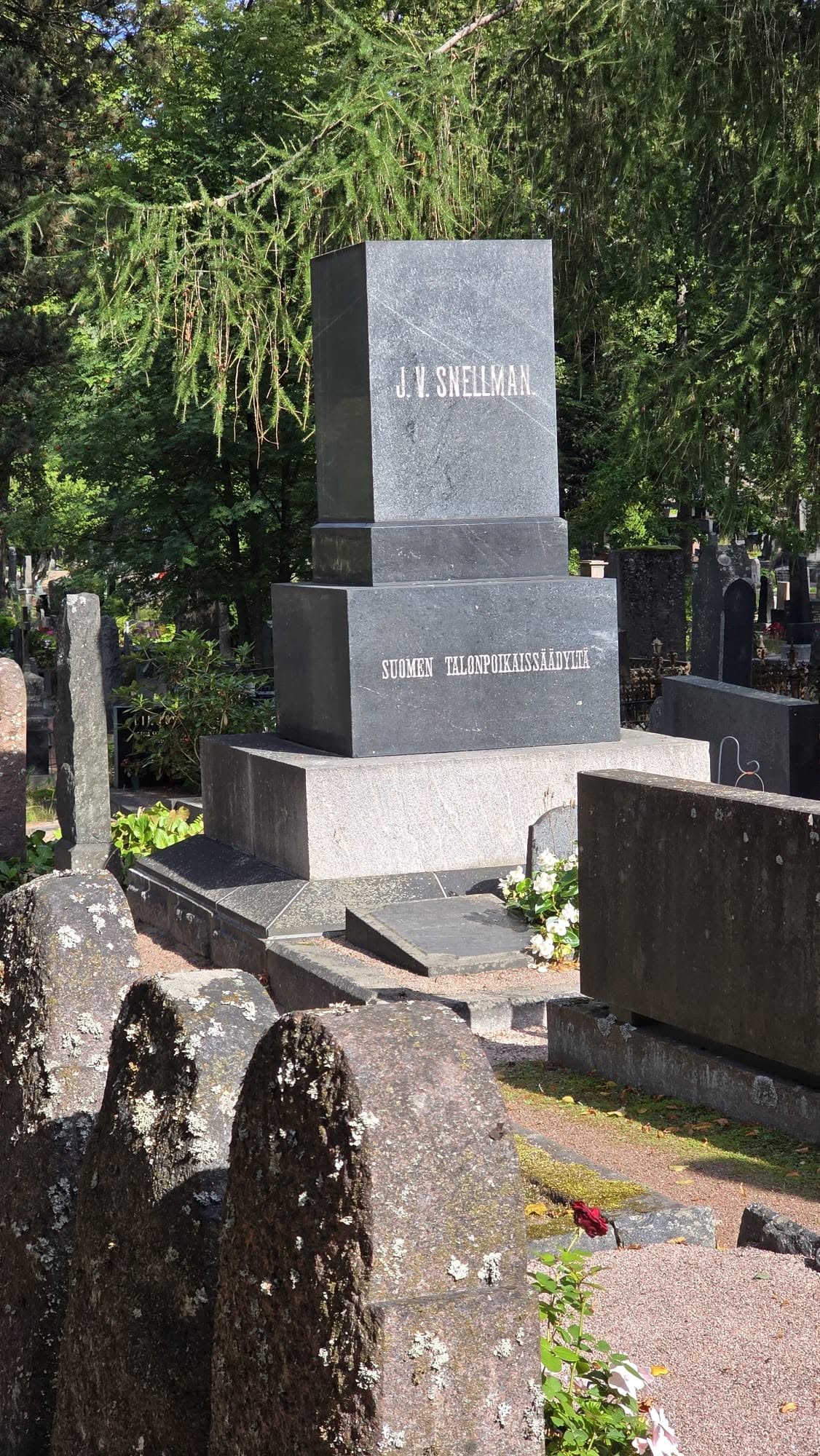 Memorial stone of J. V. Snellman at Hietaniemi cemetery